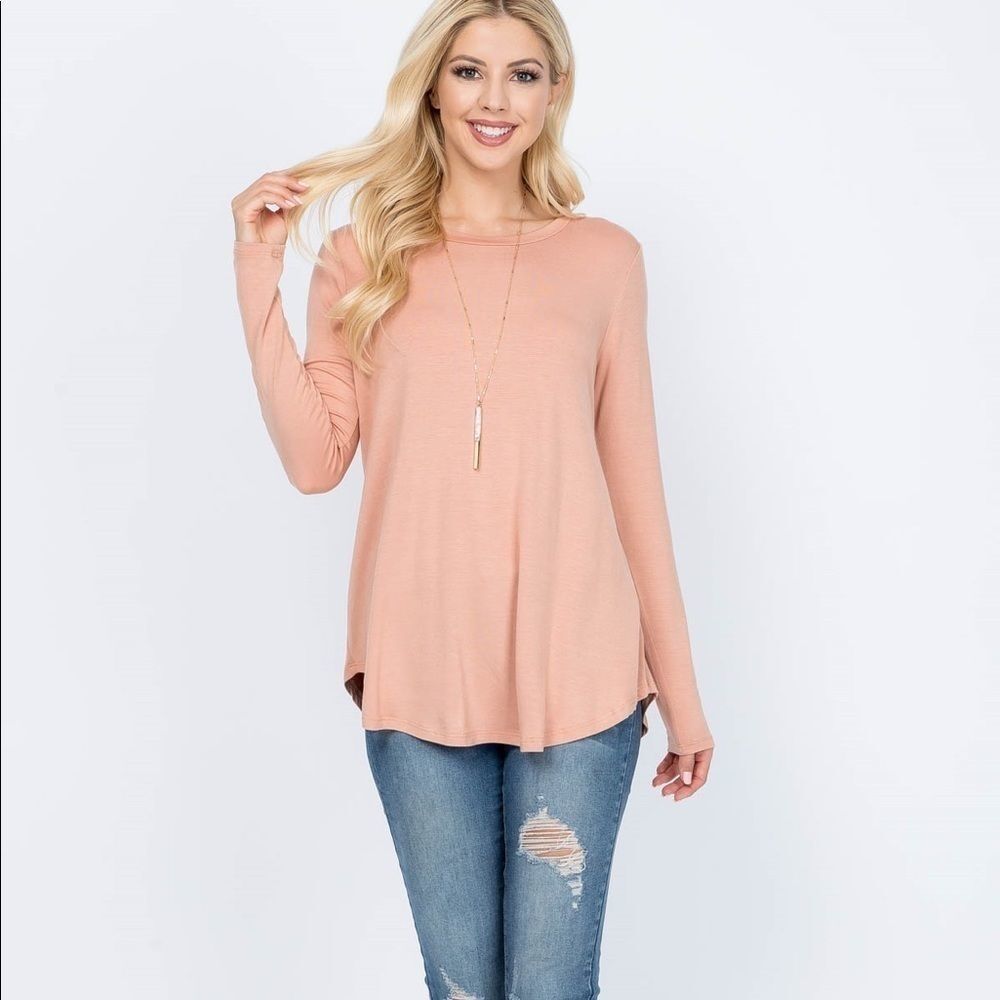 Long Sleeve Dolphin Hem Top